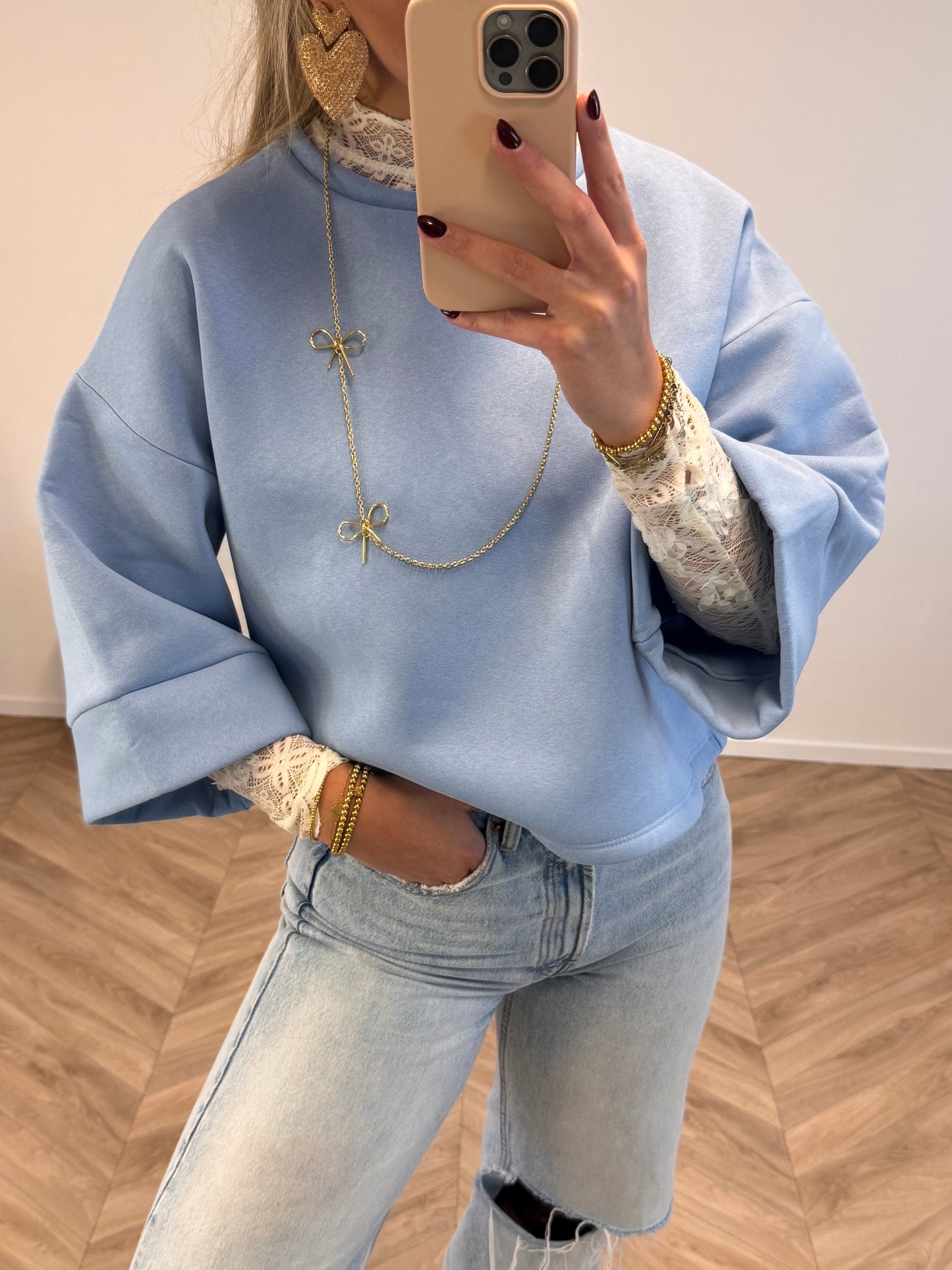 Emily Trui Lichtblauw