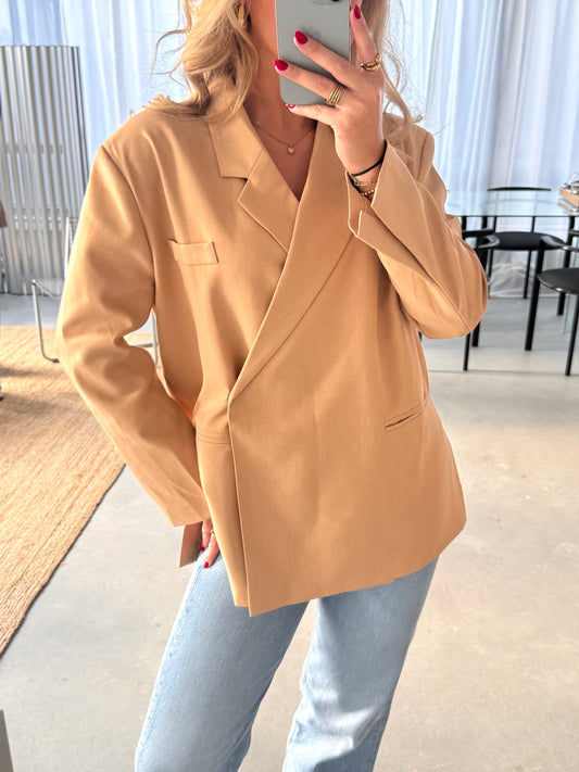 Juul Blazer Camel